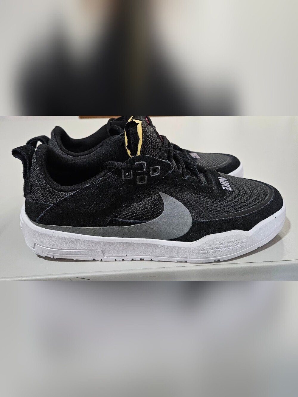 Nike SB Day One Big Kids' Skate Shoes size 7 - Picture 9 of 12